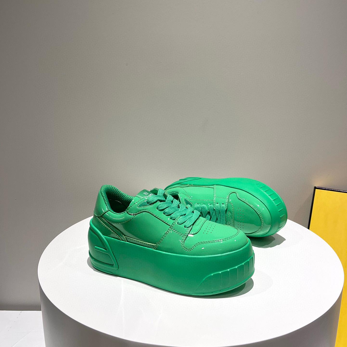 Fendi Fashion Show Green Leather Low-Tops Sneaker  - DesignerGu