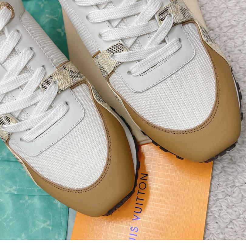 Louis Vuitton Run Away Sneaker   (upon uk size)  1AAWFD - DesignerGu