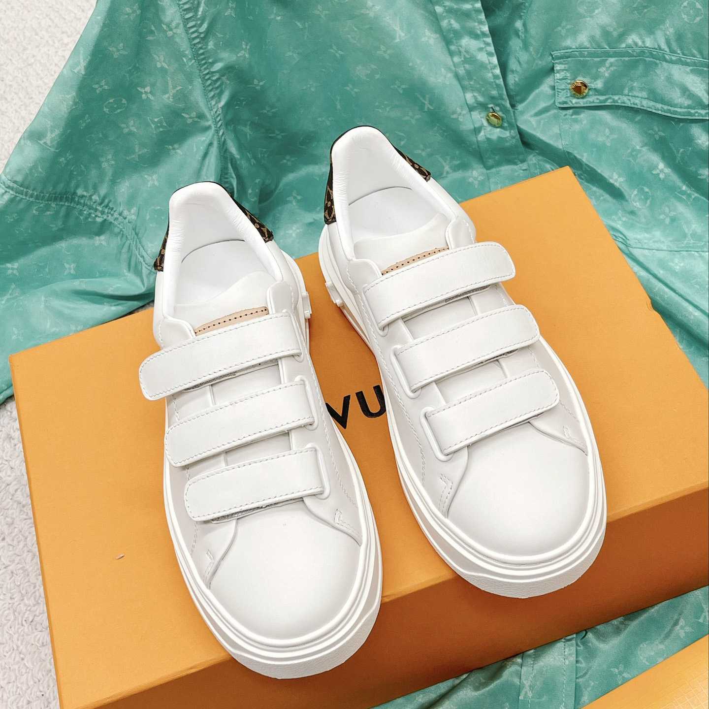 Louis Vuitton Time Out Sneaker (upon uk size)  1AAF7J      - DesignerGu