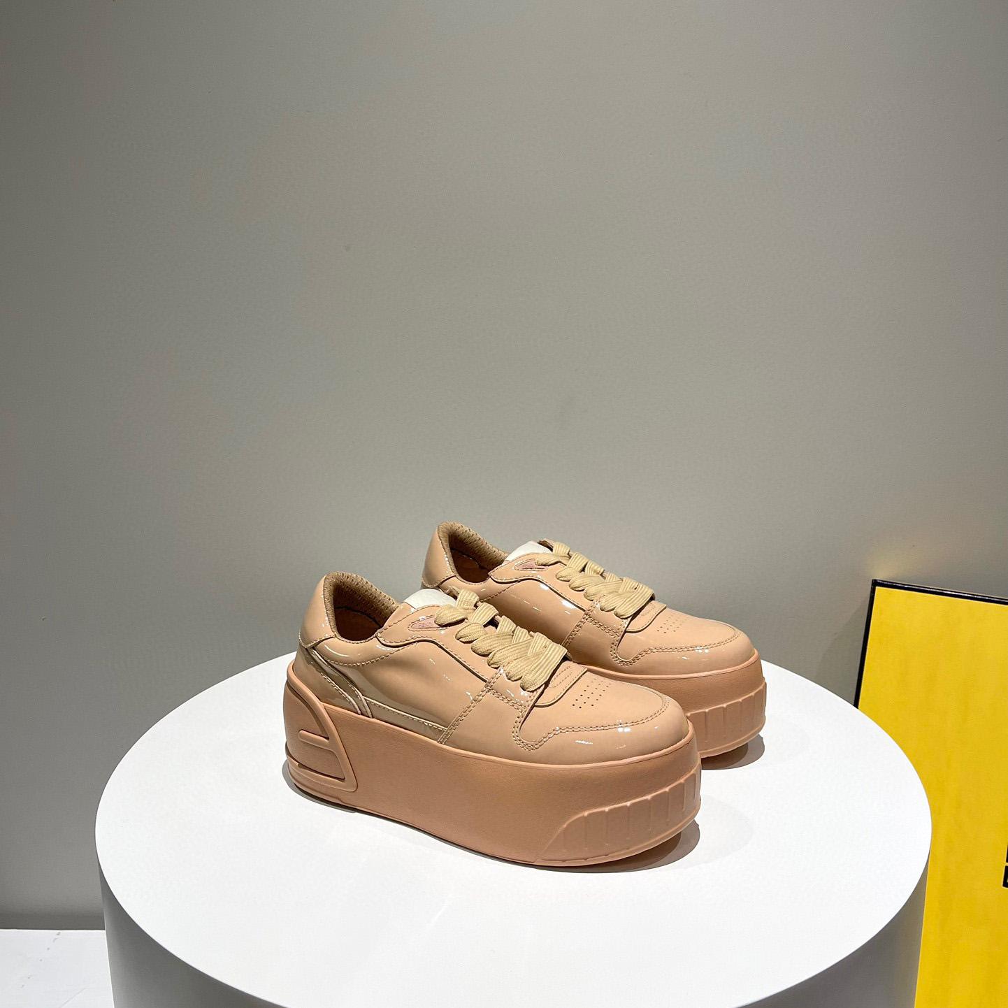 Fendi Fashion Show Beige Leather Low-Tops Sneaker  - DesignerGu