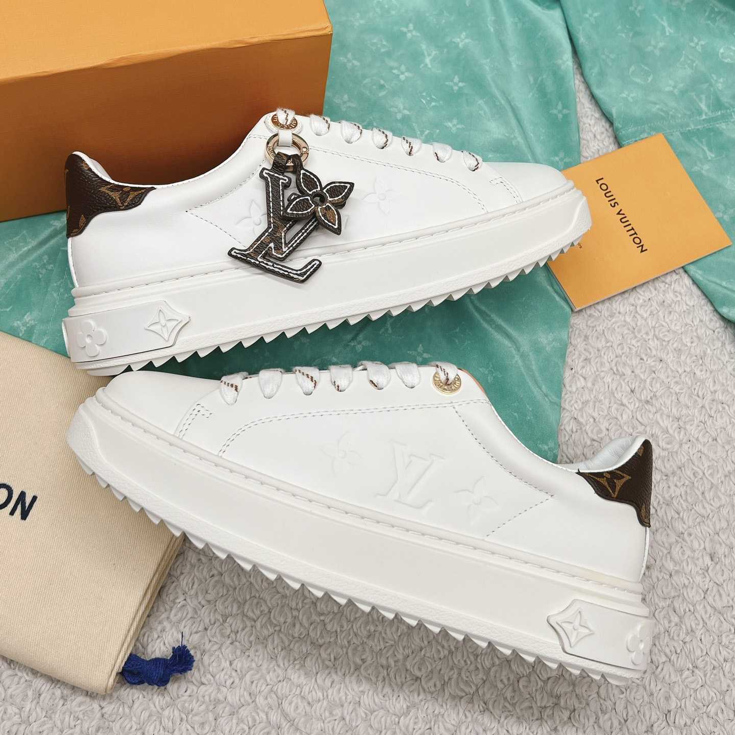 Louis Vuitton Time Out Sneaker (upon uk size)  1ABB4F - DesignerGu