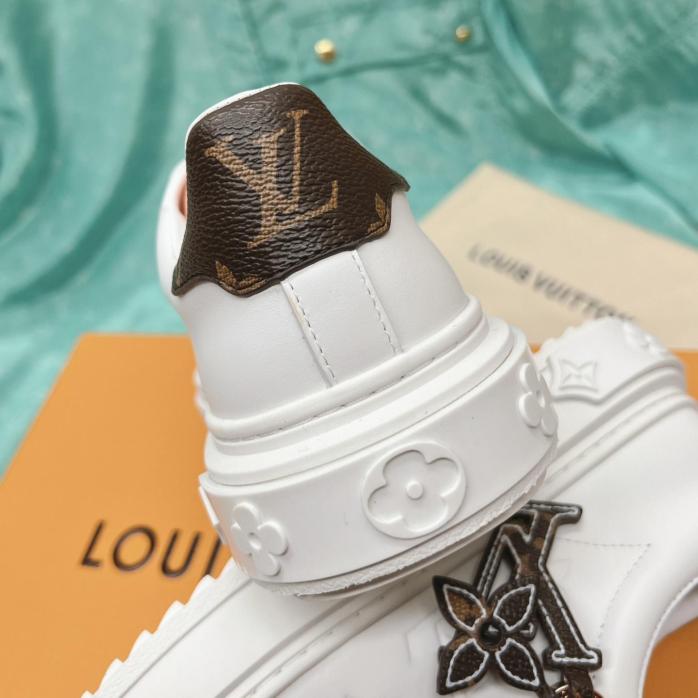 Louis Vuitton Time Out Sneaker (upon uk size)  1ABB4F - DesignerGu