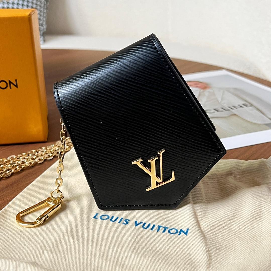 Louis Vuitton Key Bell XL   M22368 - DesignerGu