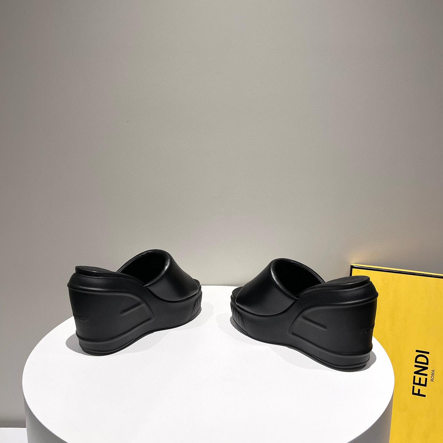 Fendi Fashion Show Black Nappa Leather Slides - DesignerGu