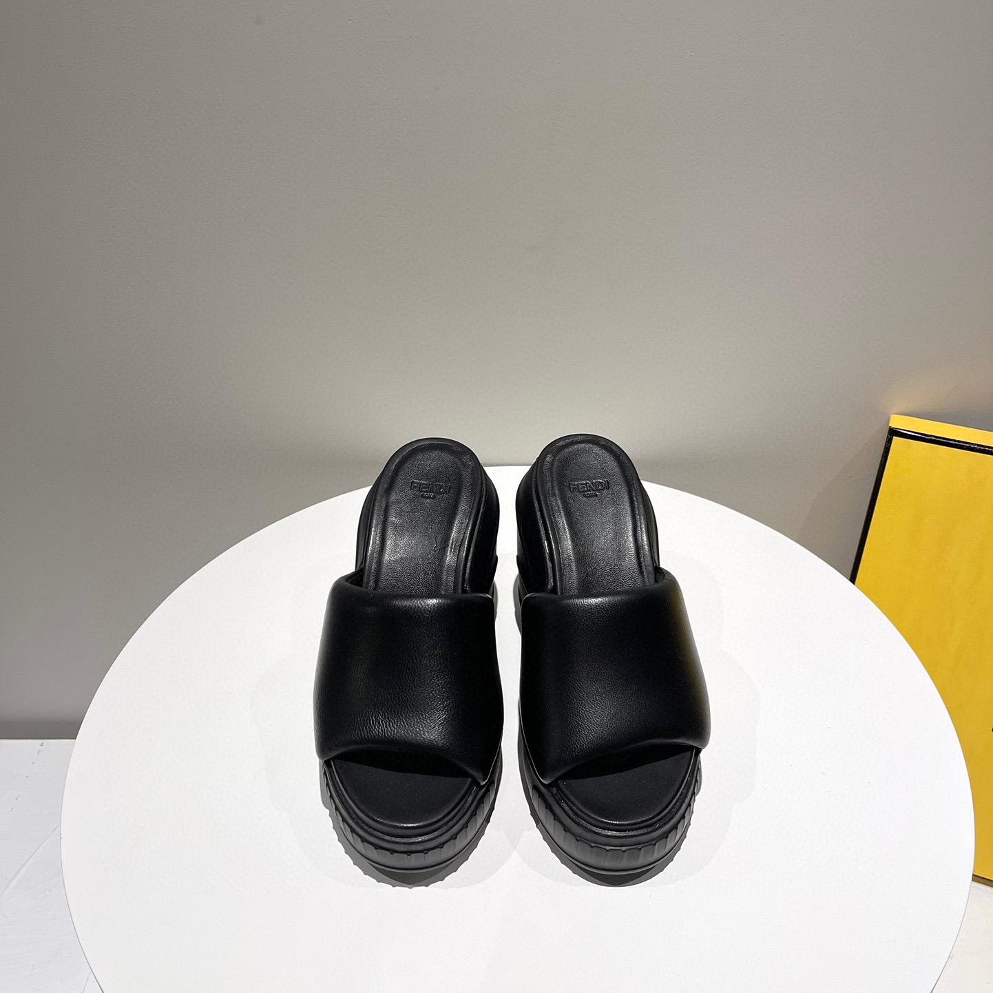 Fendi Fashion Show Black Nappa Leather Slides - DesignerGu