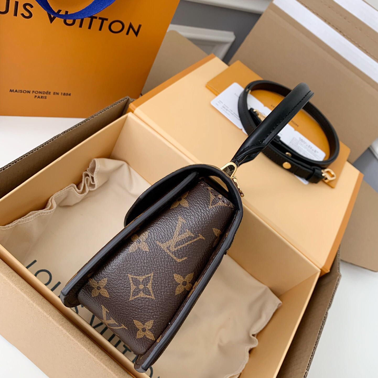 Louis Vuitton Tilsitt Handbag   M46548 - DesignerGu