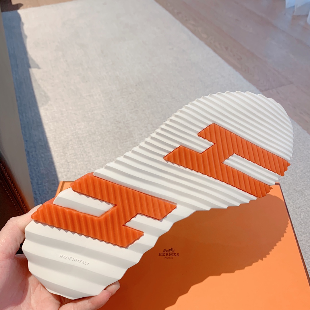 Hermes Bouncing Sneaker  - DesignerGu