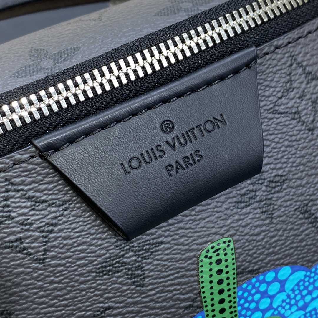 Louis Vuitton LV x YK Maxi Bumbag (47-20-9cm)   M46436 - DesignerGu