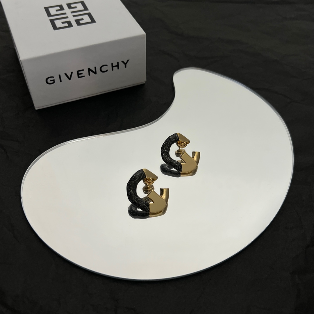 Givenchy G Chain Earrings - DesignerGu