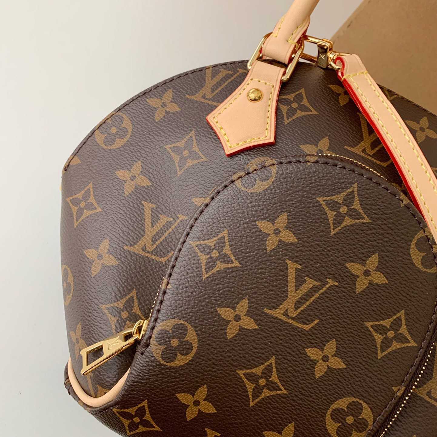 Louis Vuitton Ellipse PM Monogram  (28*21*8cm)   M46196 - DesignerGu