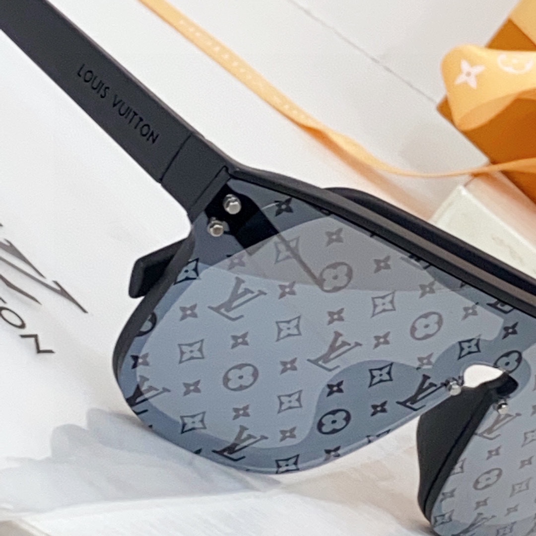 Louis Vuitton LV Waimea Sunglasses   Z1082 - DesignerGu