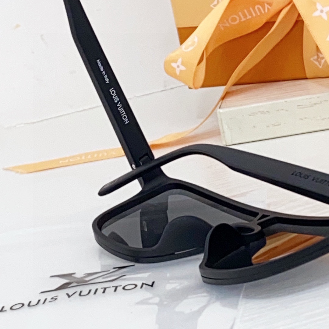 Louis Vuitton LV Waimea Sunglasses   Z1082 - DesignerGu