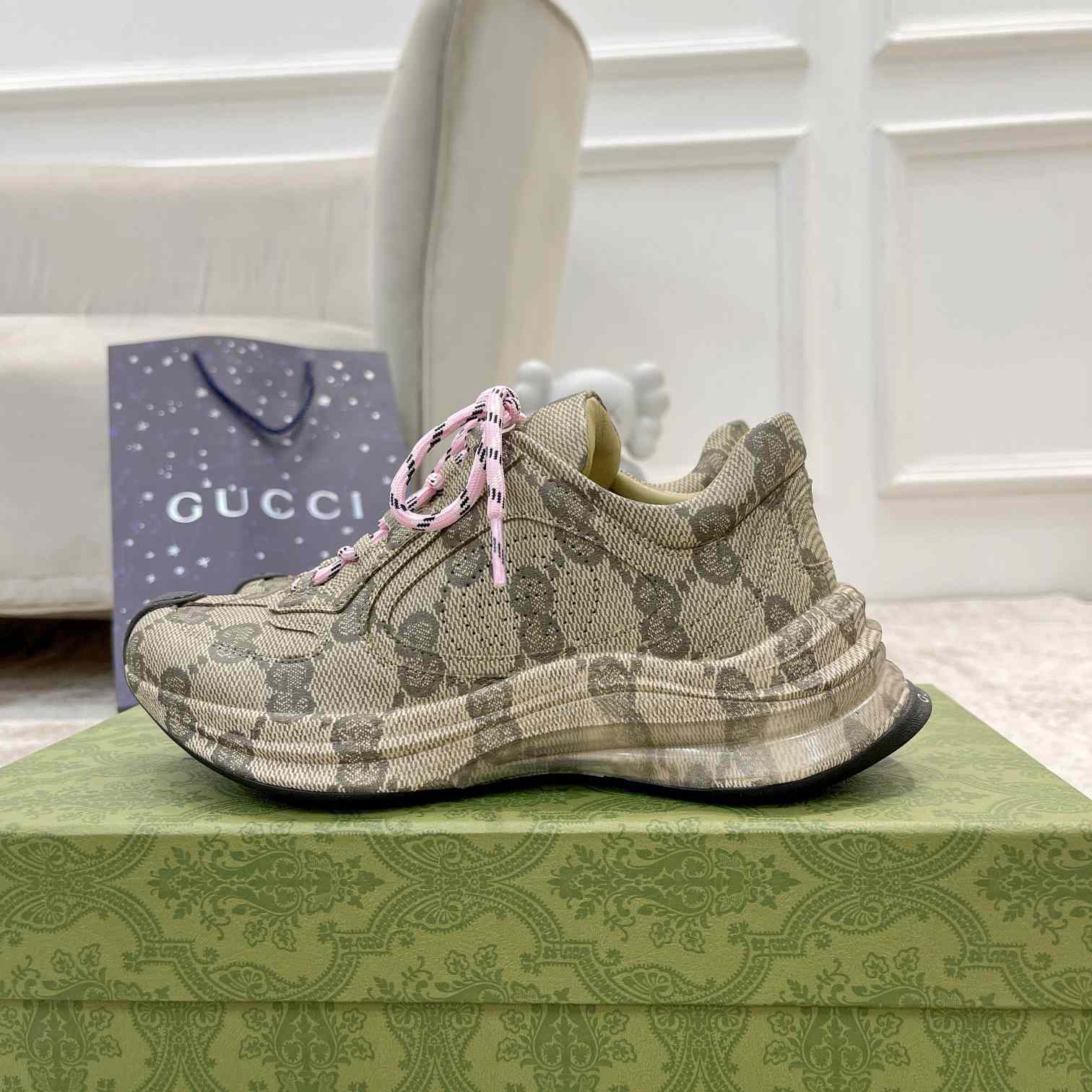 Gucci Run Sneaker - DesignerGu