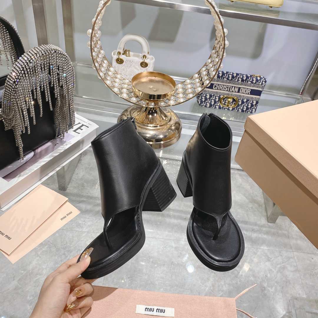 Miu Miu Leather Thong Booties - DesignerGu