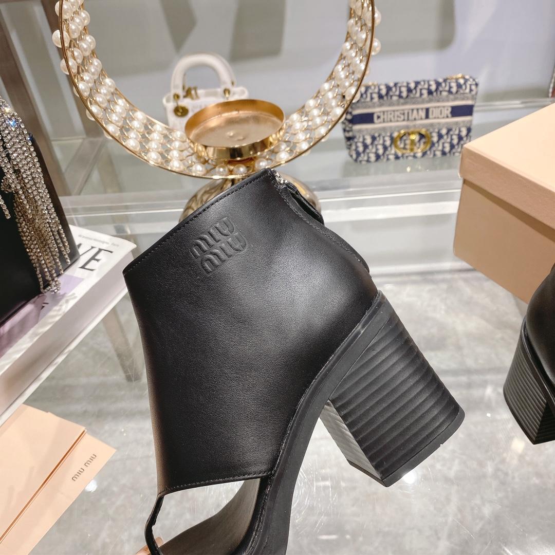 Miu Miu Leather Thong Booties - DesignerGu