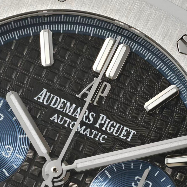 Audemars Piguet Royal Oak Chronograph - DesignerGu