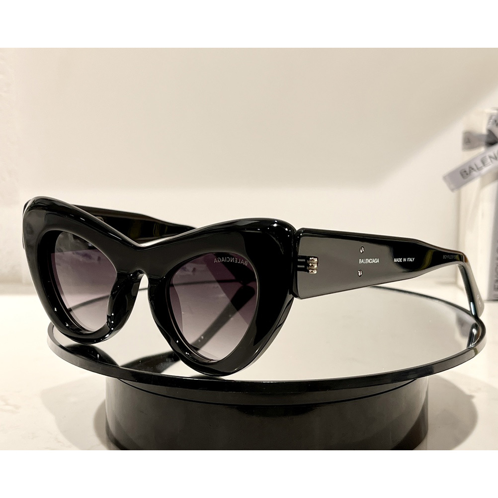 Balenciaga Cat-eye Logo-print Sunglasses    BB0204S - DesignerGu