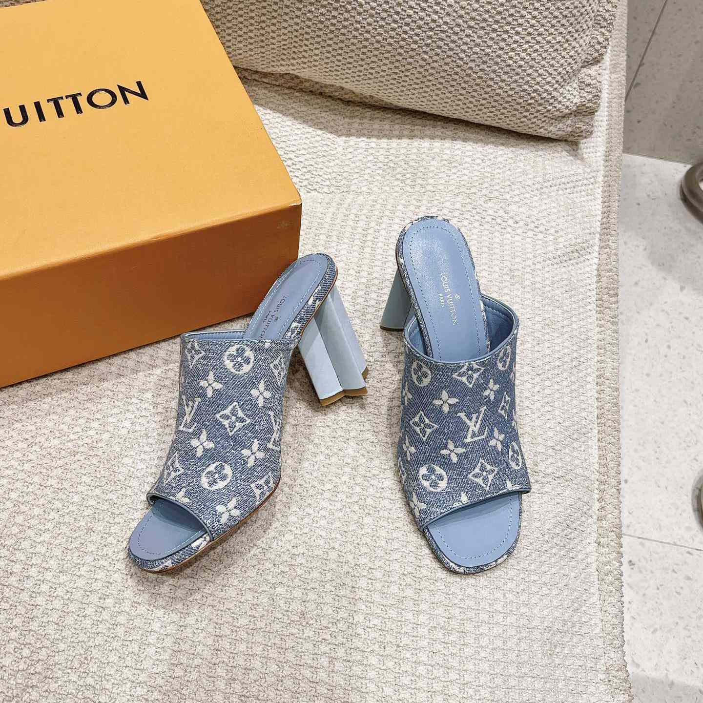 Louis Vuitton Silhouette Mule   1AAZUG - DesignerGu