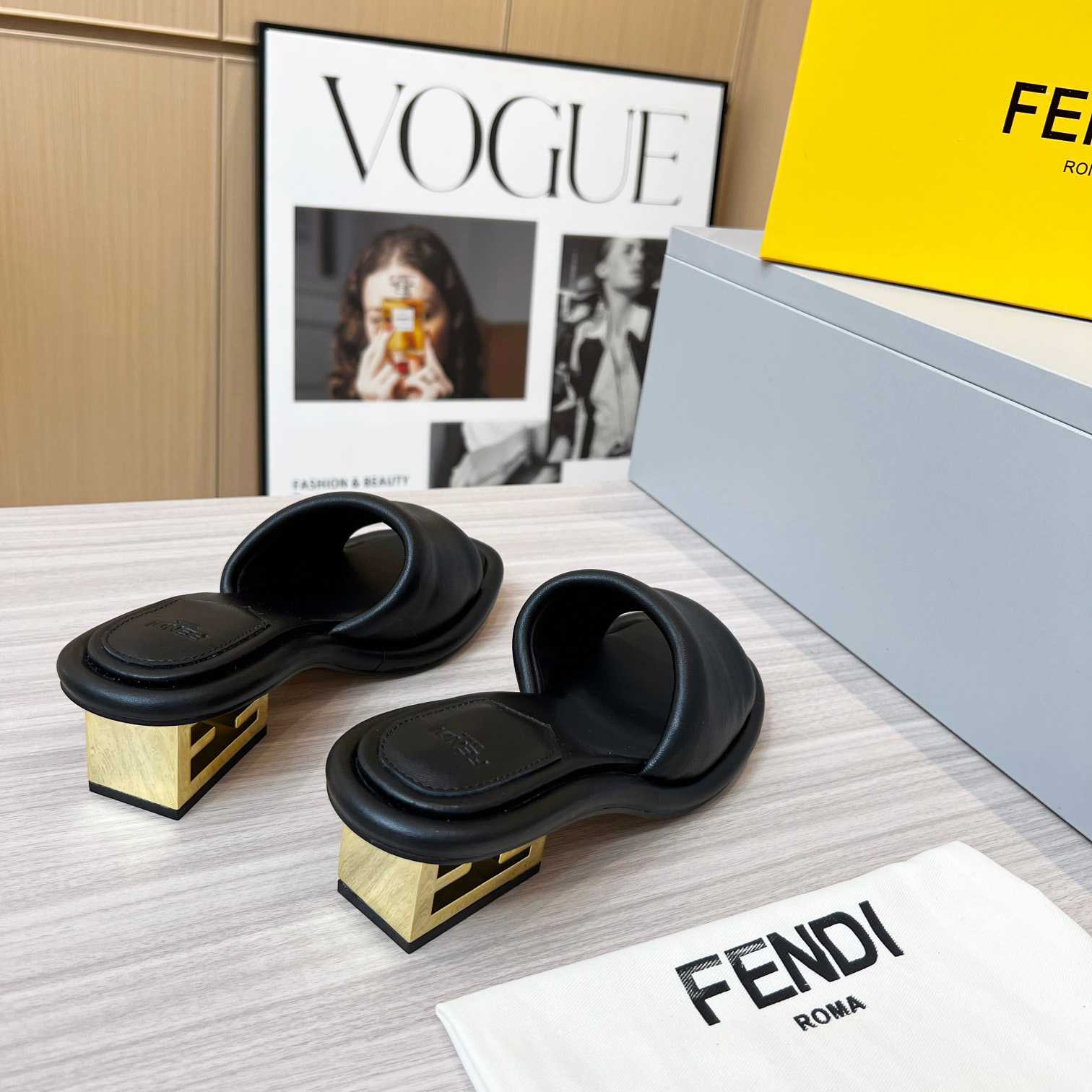 Fendi Baguette Black Nappa Leather Slides - DesignerGu