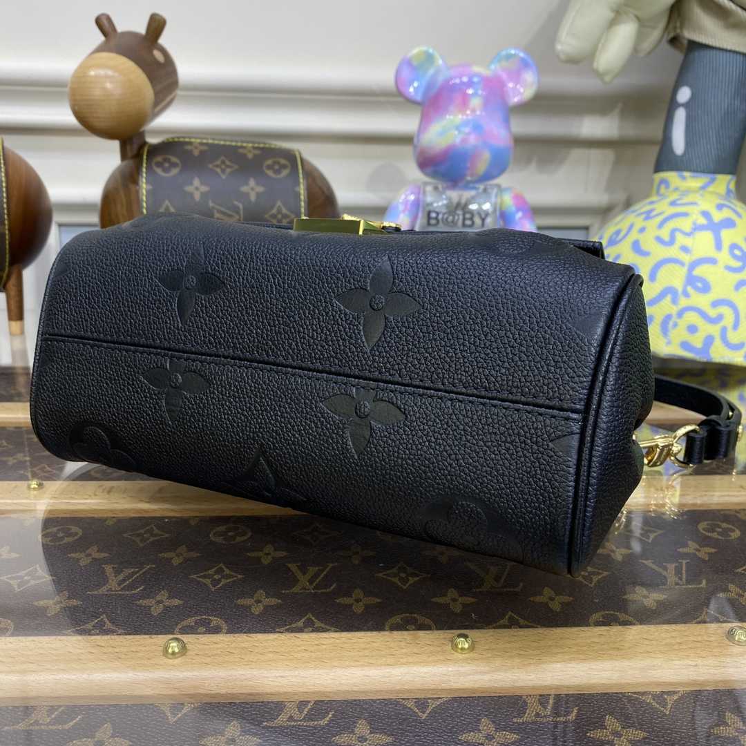 Louis Vuitton Favorite(24 x 14 x 9cm)    M45813 - DesignerGu