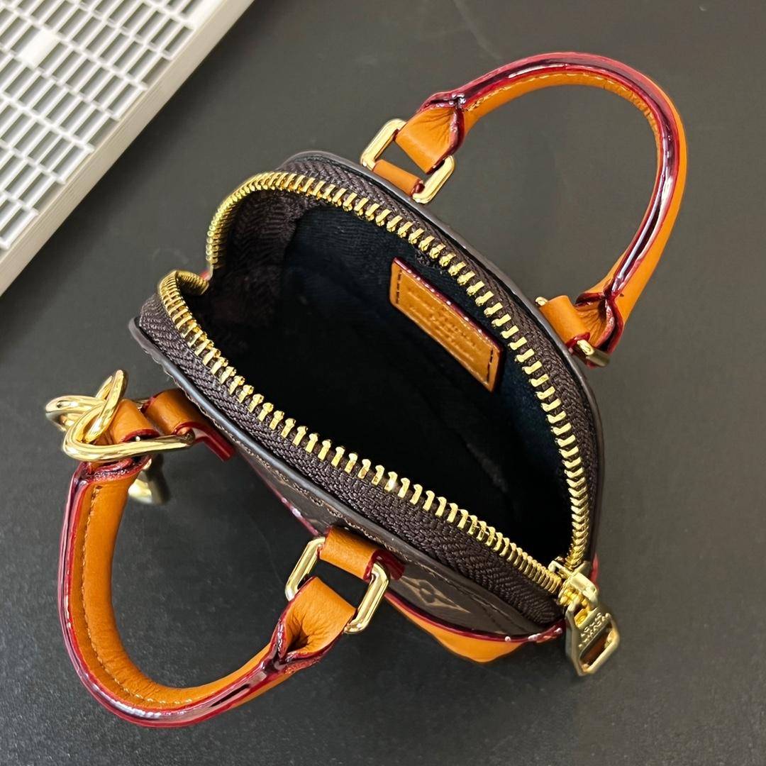 Louis Vuitton Micro Alma Bag Charm   M00995 - DesignerGu