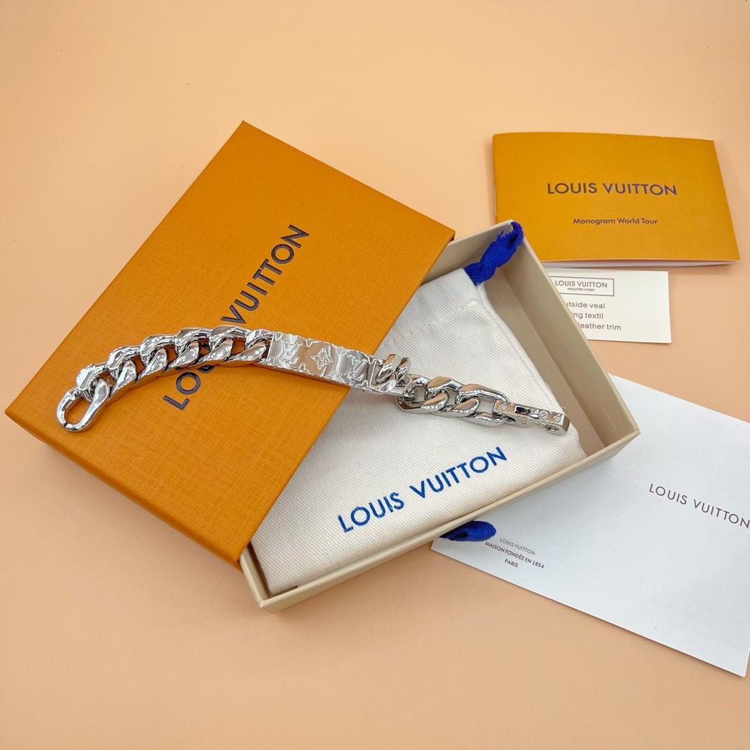 Louis Vuitton Monogram Chain Bracelet   M00855 - DesignerGu