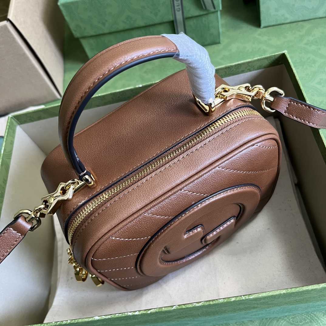 Gucci Blondie Top Handle Bag (17-15-9cm) - DesignerGu