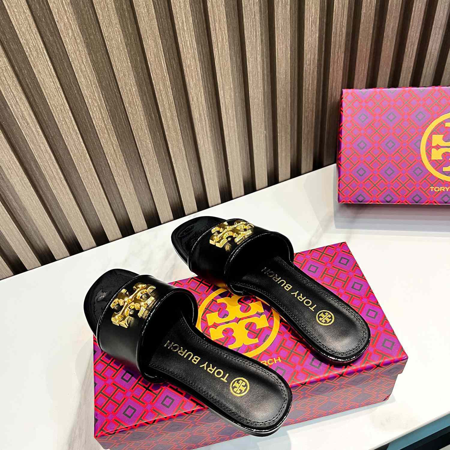 Tory Burch Eleanor Slide - DesignerGu