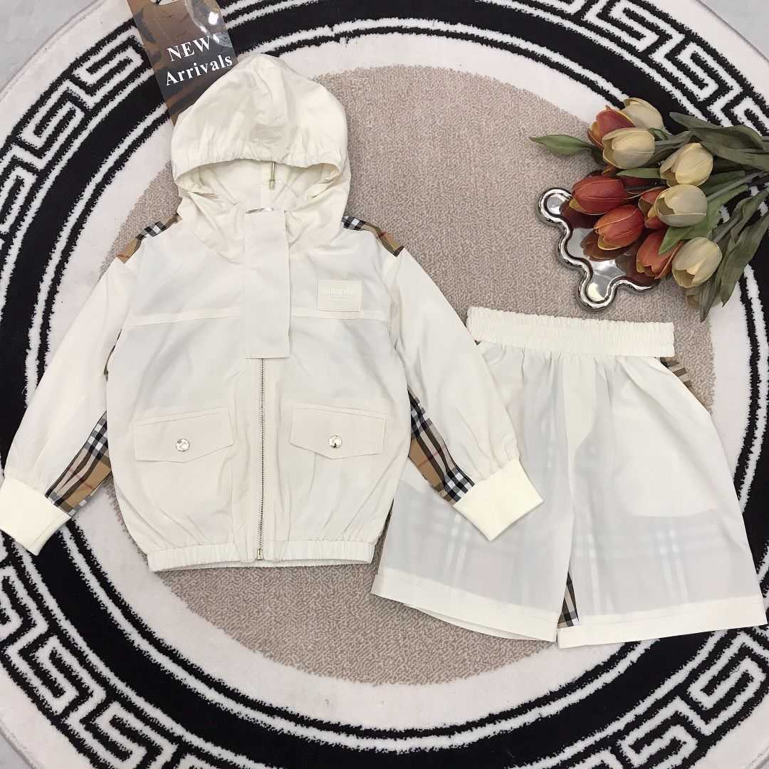 Burberry Kid's suit    (50% Off Sale)  yf1118 - DesignerGu