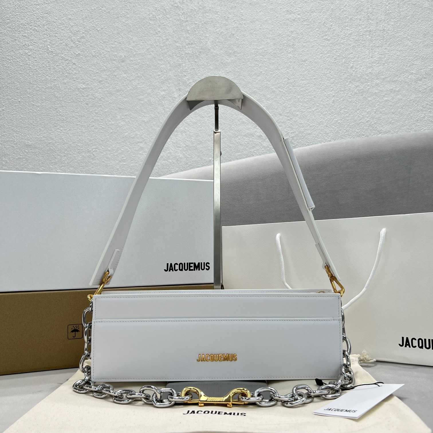 Jacquemus Le Ciuciu Leather Shoulder Bag (30x10.5x4.5cm) - DesignerGu