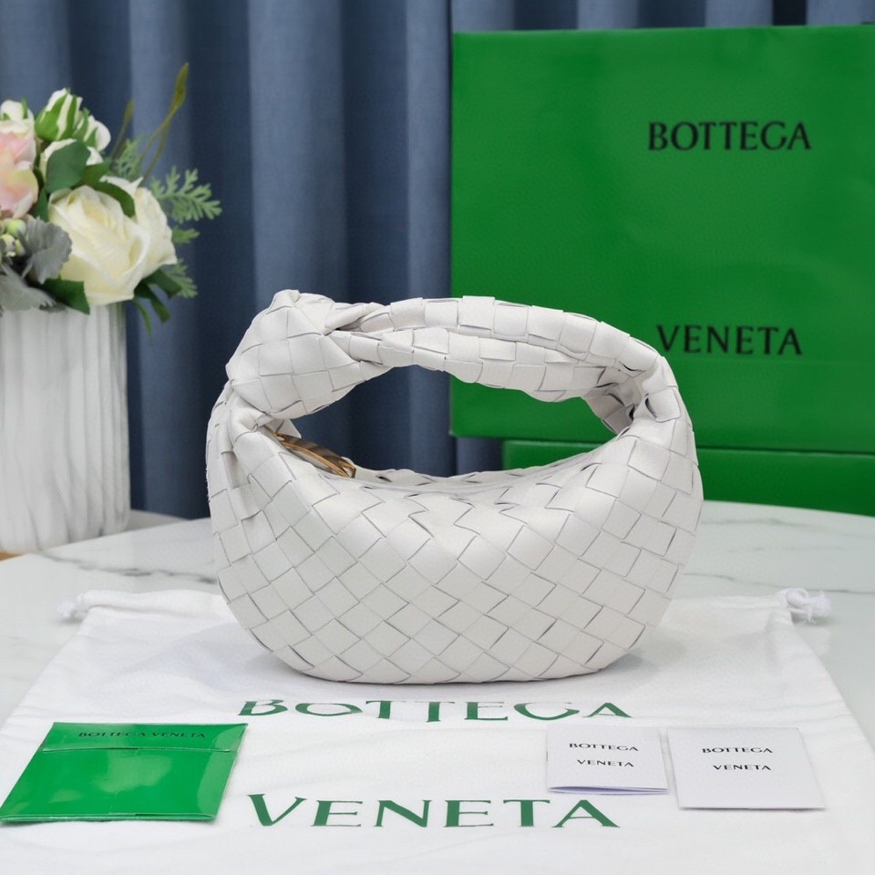 Bottega Veneta Mini Jodie - DesignerGu