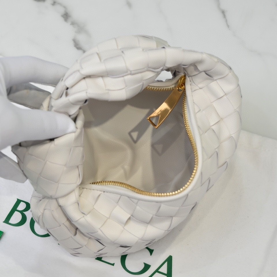 Bottega Veneta Mini Jodie - DesignerGu