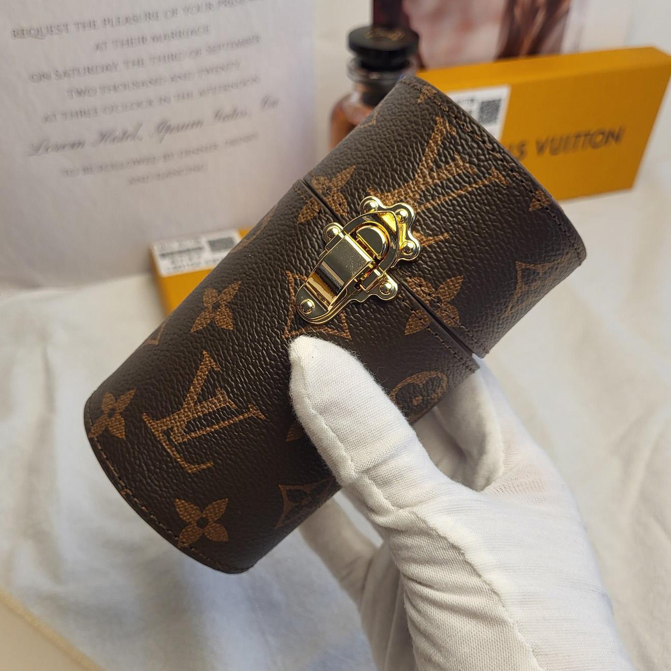 Louis Vuitton 100ml /120ml Travel Case - DesignerGu