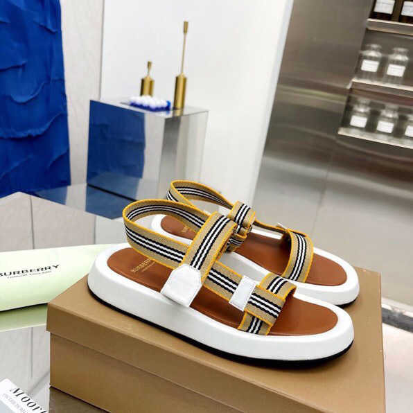 Burberry Icon Stripe Flat Sandals - DesignerGu