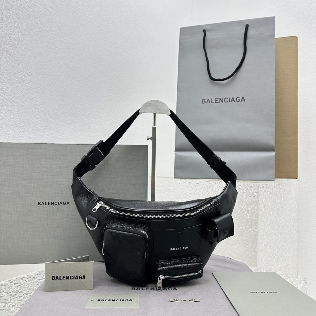 Balenciaga Superbusy Beltpack In Black - DesignerGu