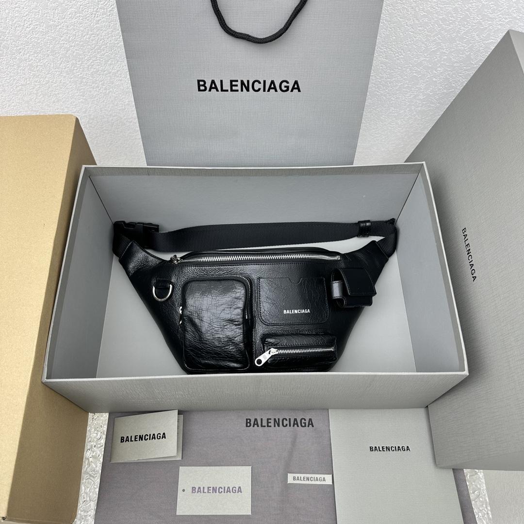 Balenciaga Superbusy Beltpack In Black - DesignerGu