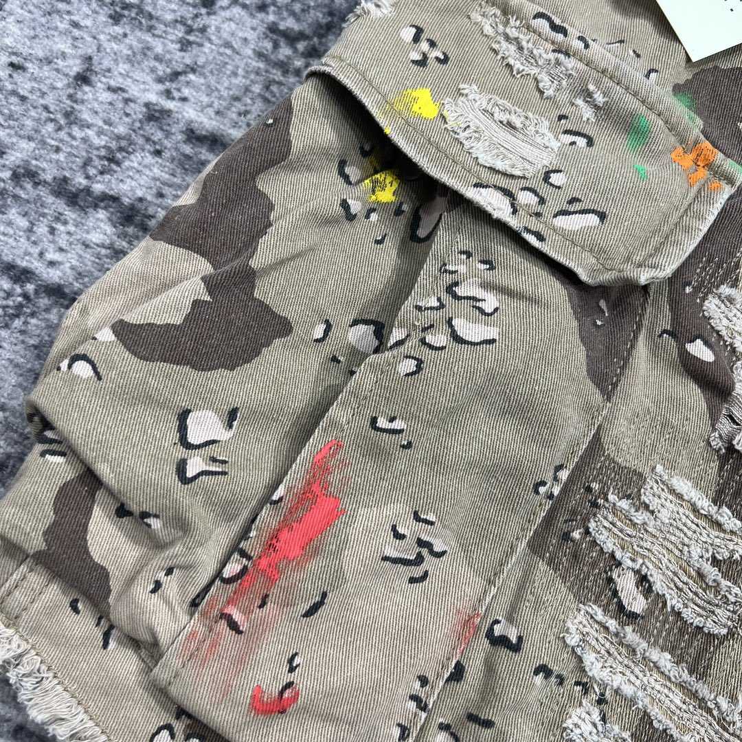 Gallery Dept G Patch Camo Cargo Shorts   630 - DesignerGu