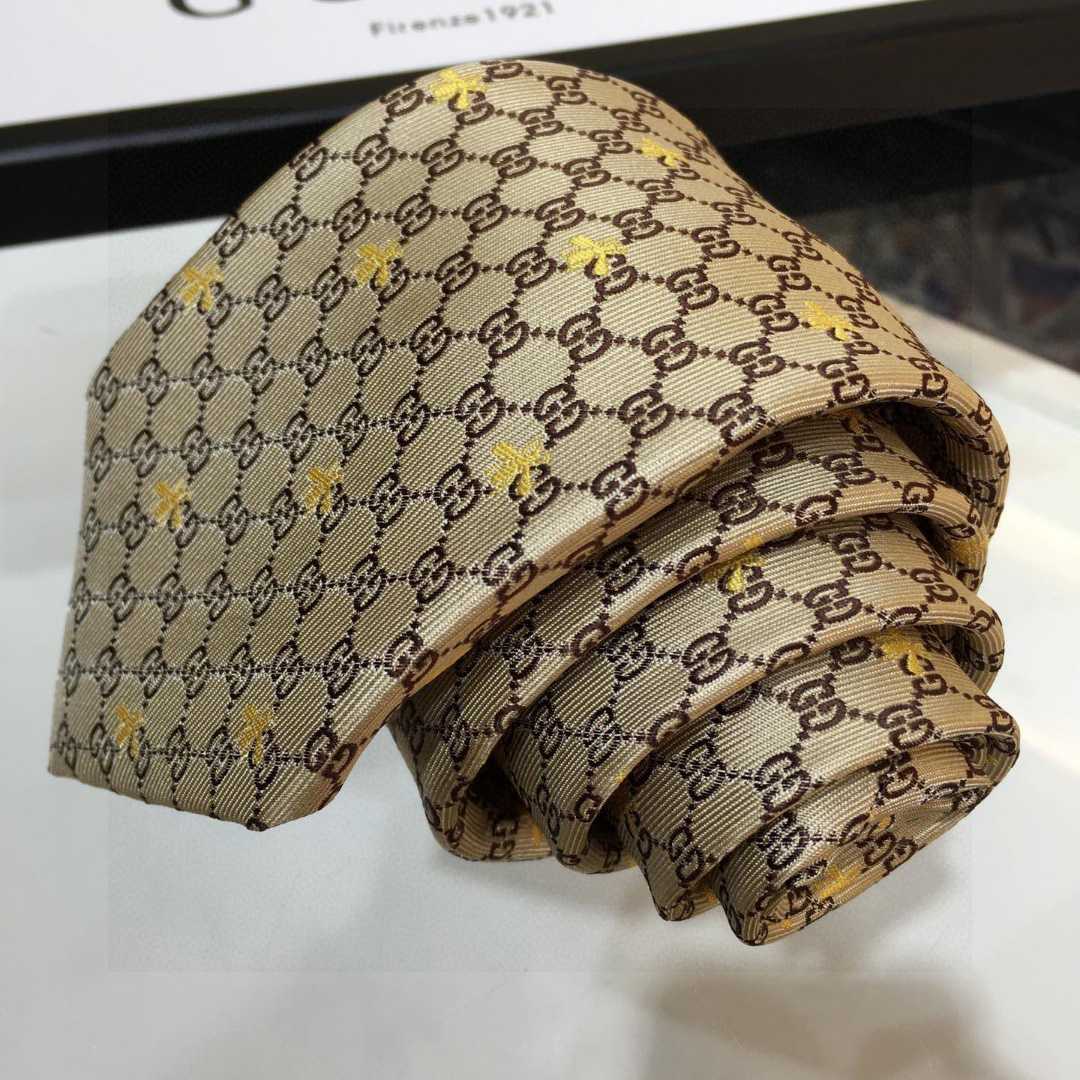 Gucci GG Bees Silk Tie - DesignerGu