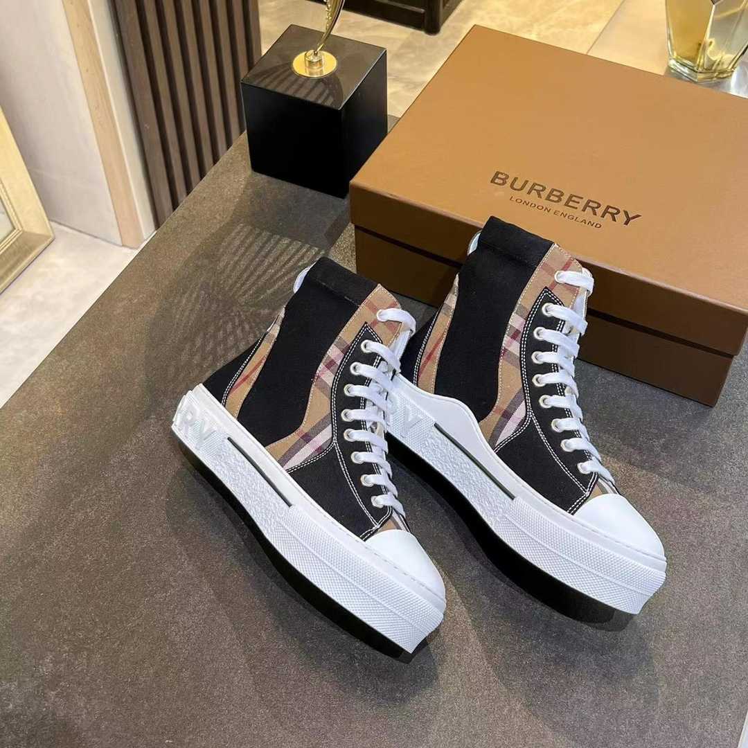 Burberry Vintage Check Lace-up Sneakers - DesignerGu