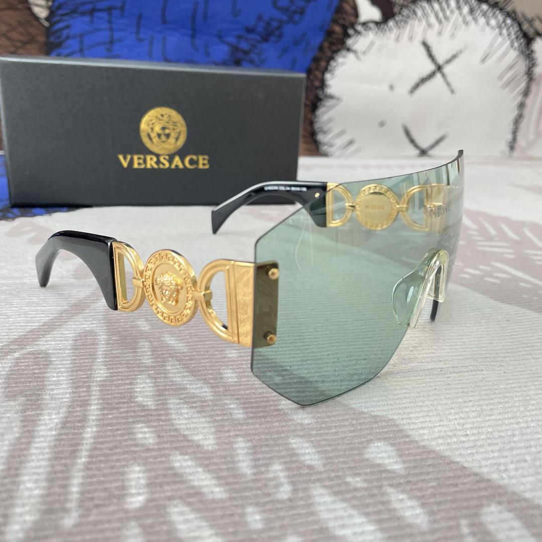 Versace Medusa Biggie Mask Sunglasses   VE2258 - DesignerGu