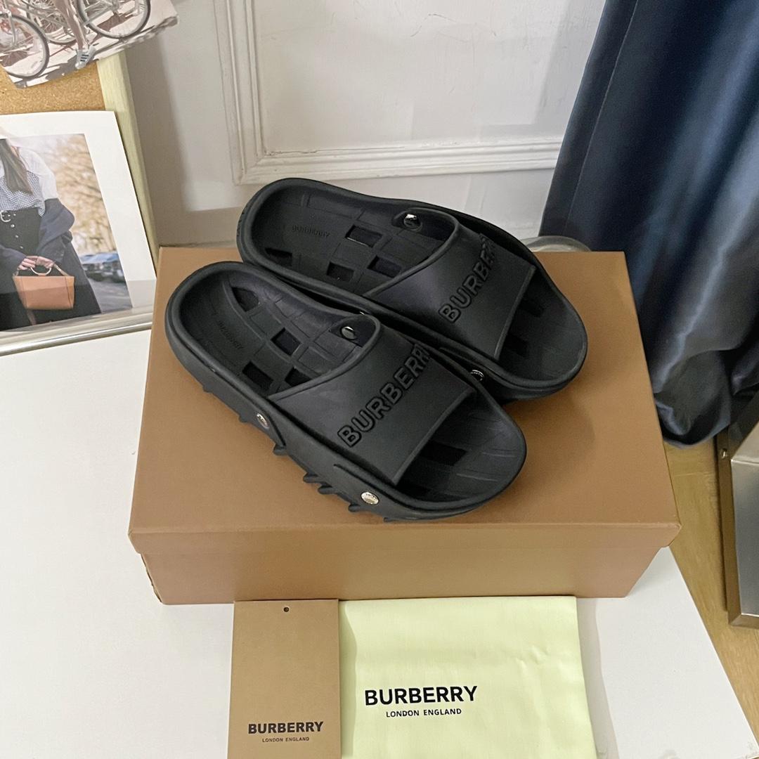 Burberry Bucklow logo slides - DesignerGu