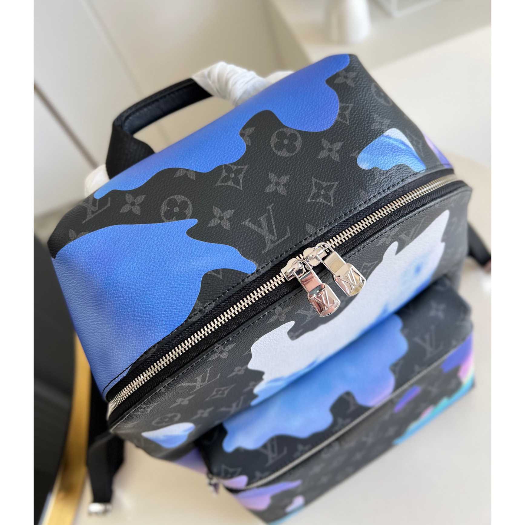 Louis Vuitton Discovery Backpack (30x40x20cm) - DesignerGu