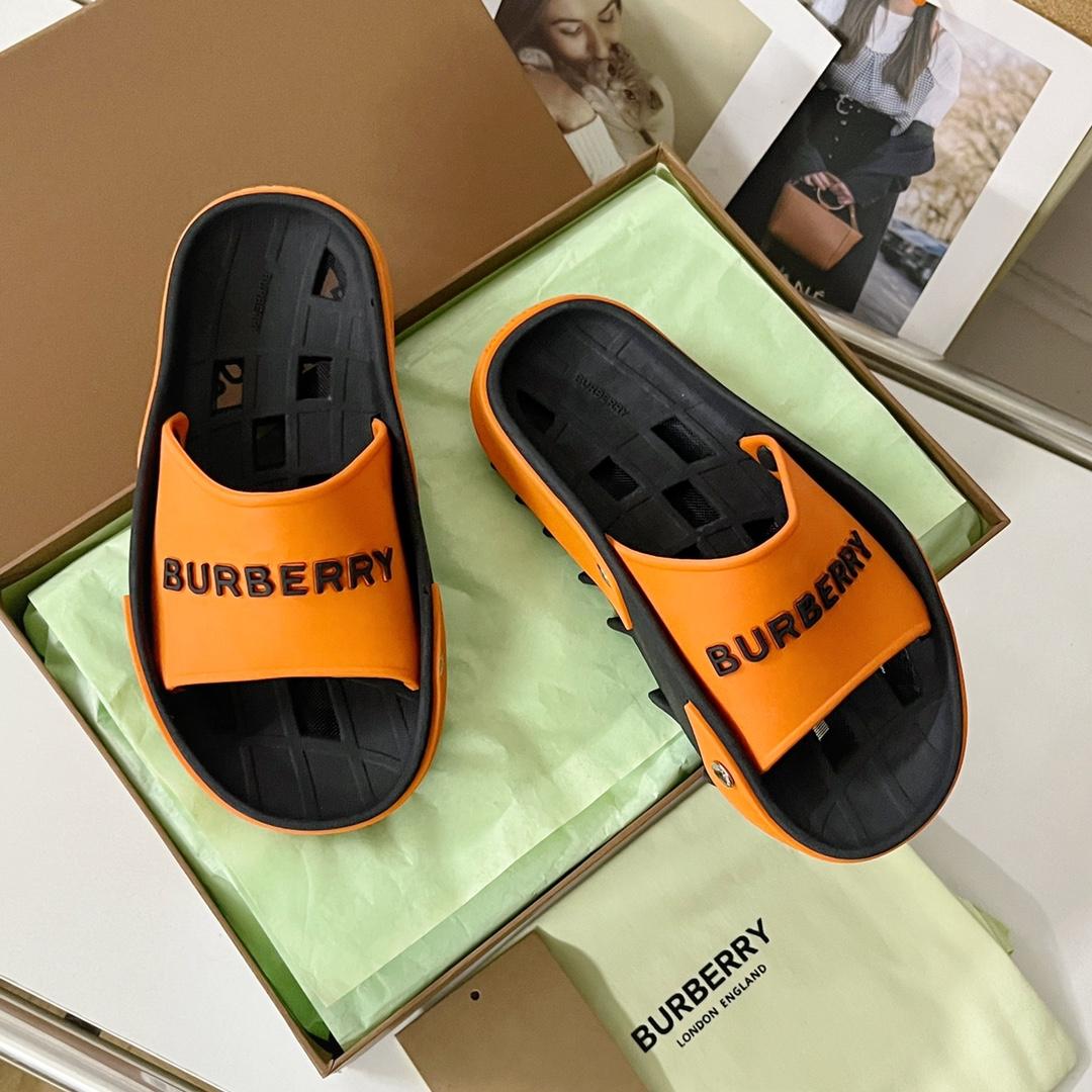 Burberry Bucklow Logo Slides - DesignerGu