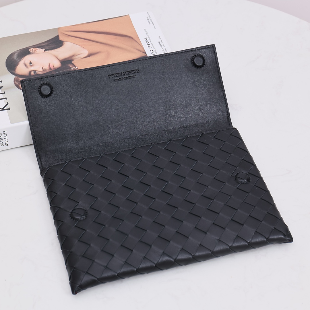 Bottega Veneta Flap Pouch - DesignerGu