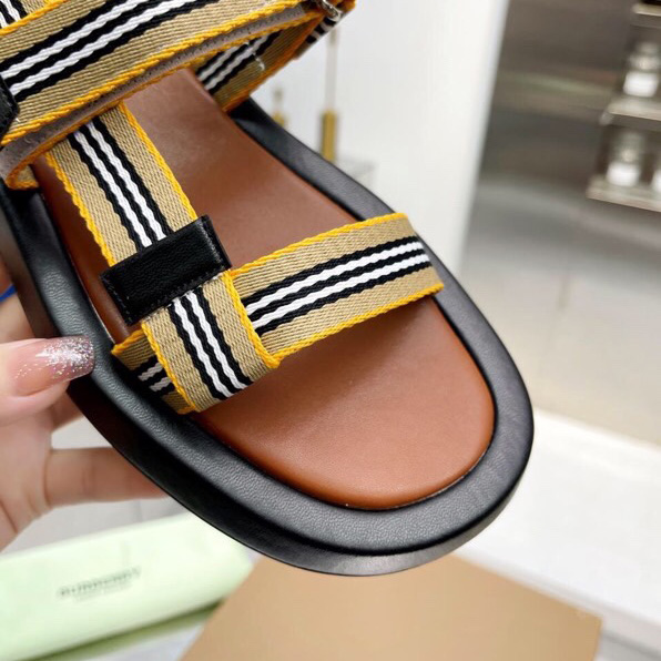 Burberry Icon Stripe Flat Sandals - DesignerGu