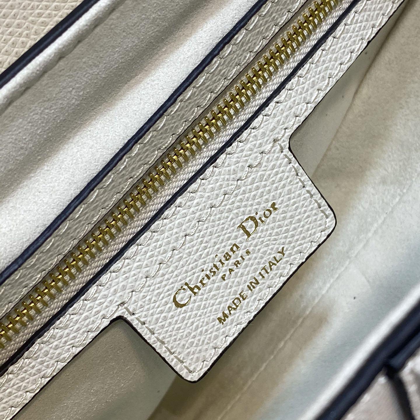 Dior Saddle Bag  - DesignerGu