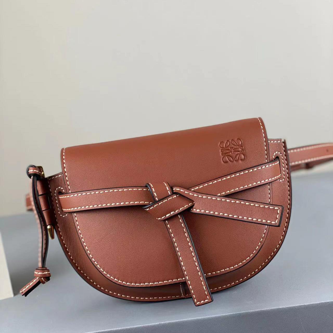 Loewe Gate Shoulder Bag  ( 20-13-8  cm) - DesignerGu