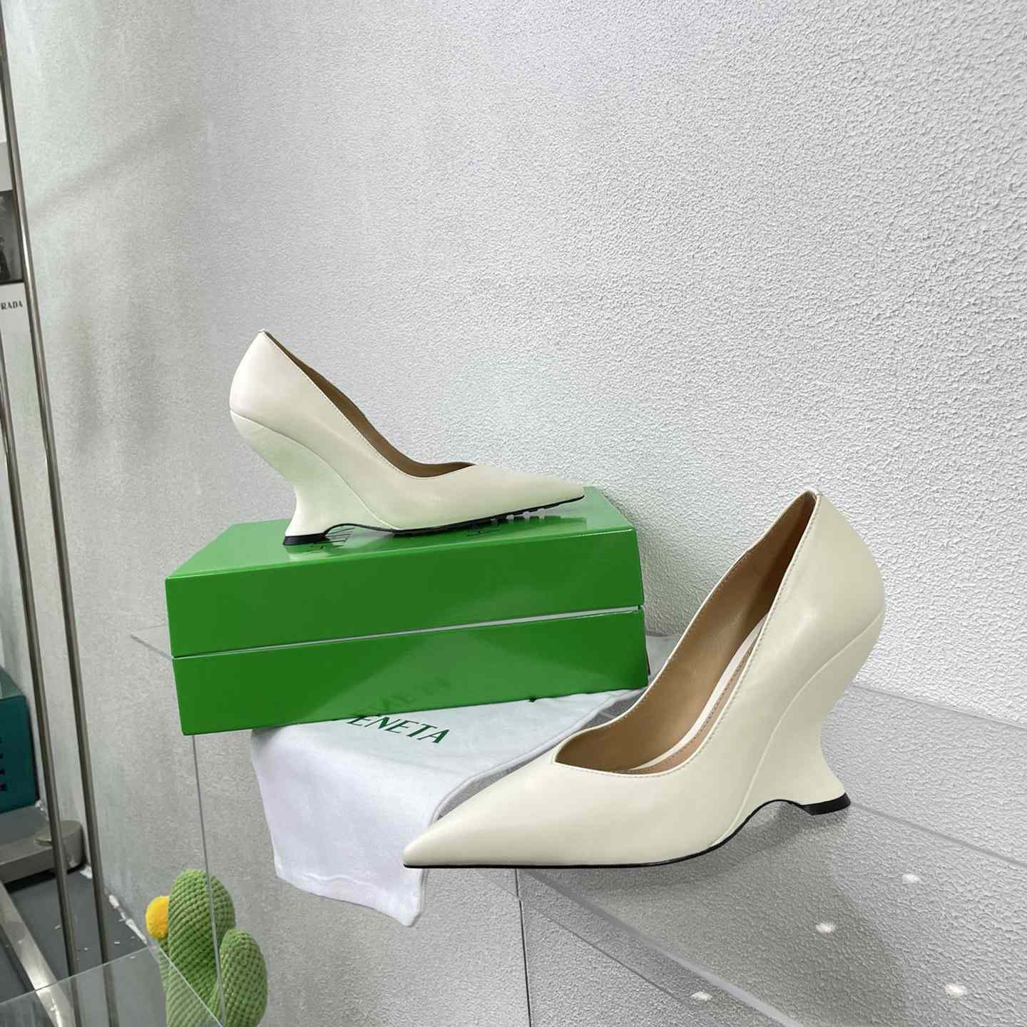 Bottega Veneta Punta Pump - DesignerGu