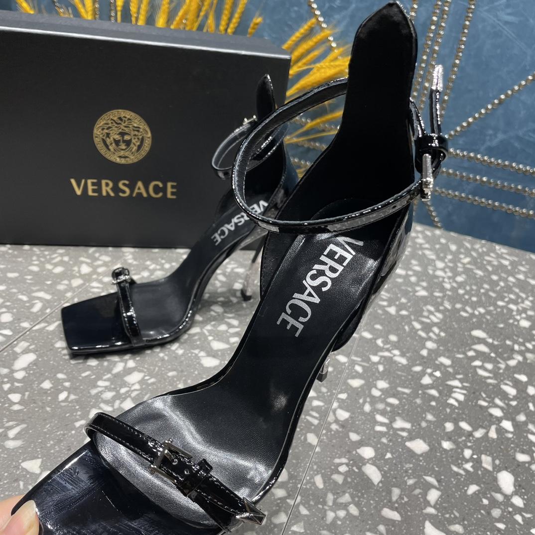 Versace Pin-Point Sandals - DesignerGu