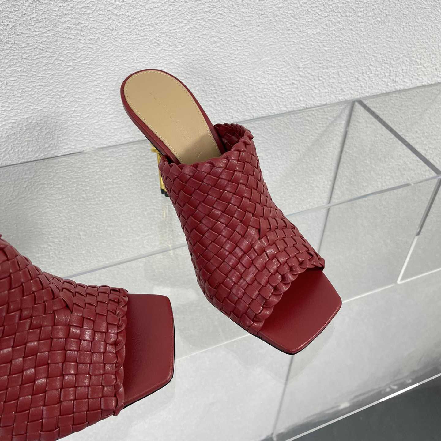 Bottega Veneta Knot Mule - DesignerGu